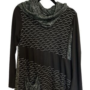Kaktus tunic size M beautifully detailed shirt